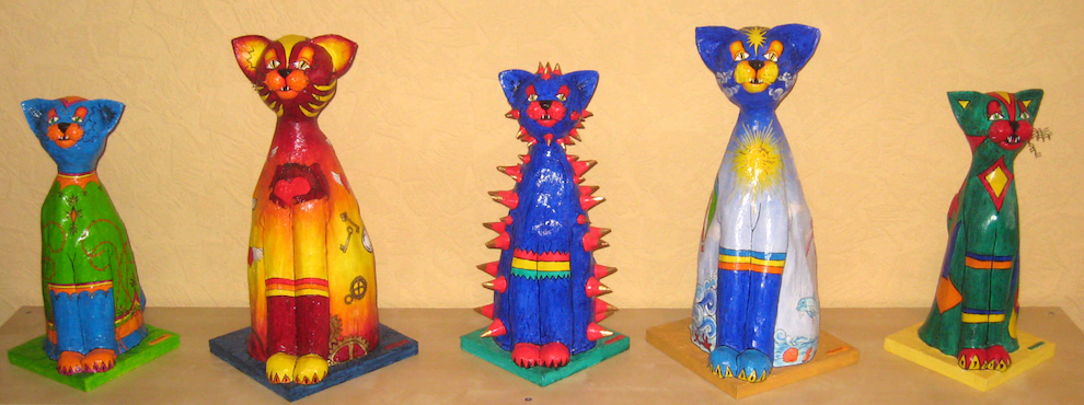 Bild "Kunstverein virtuell Online-Vernissagen:Maiffret-Martine-Objekte-Traumkatzen.jpg"